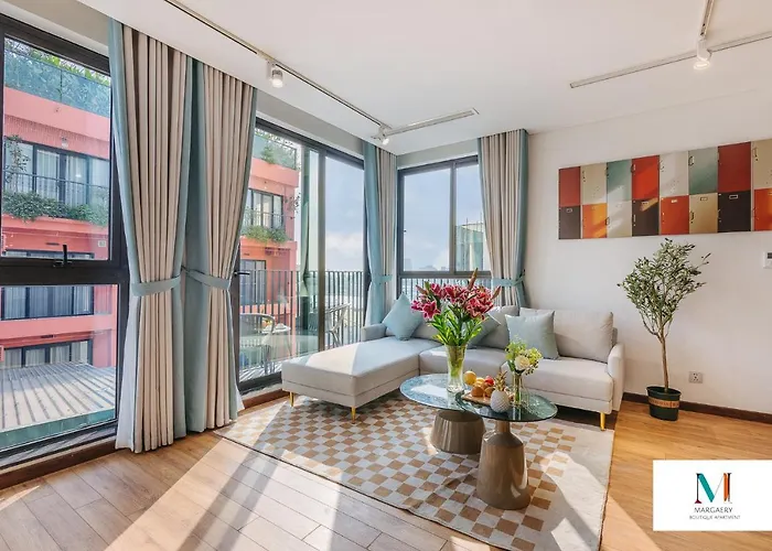 Margaery Boutique Apartment & Skyon9 Rooftop Bar Hanoi
